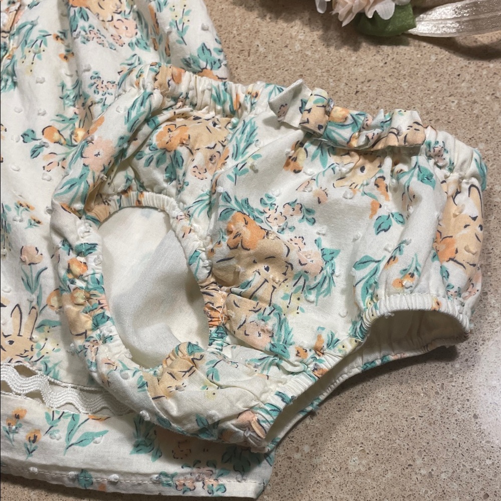Haute Hippie Infant Cream and Orange Floral Set - Picture 3 of 8